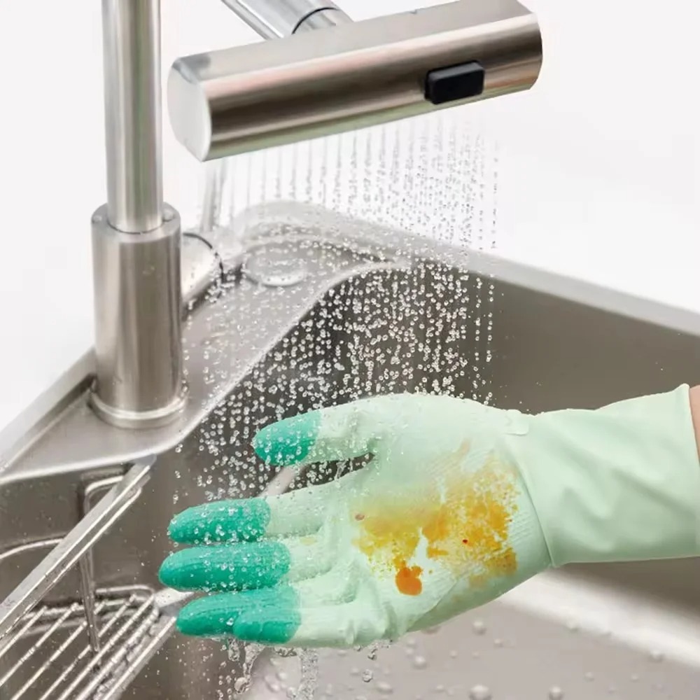 قفازات سيليكون لغسل الأطباق وت - مراجعة Kitchen Gadgets Needed وسعره