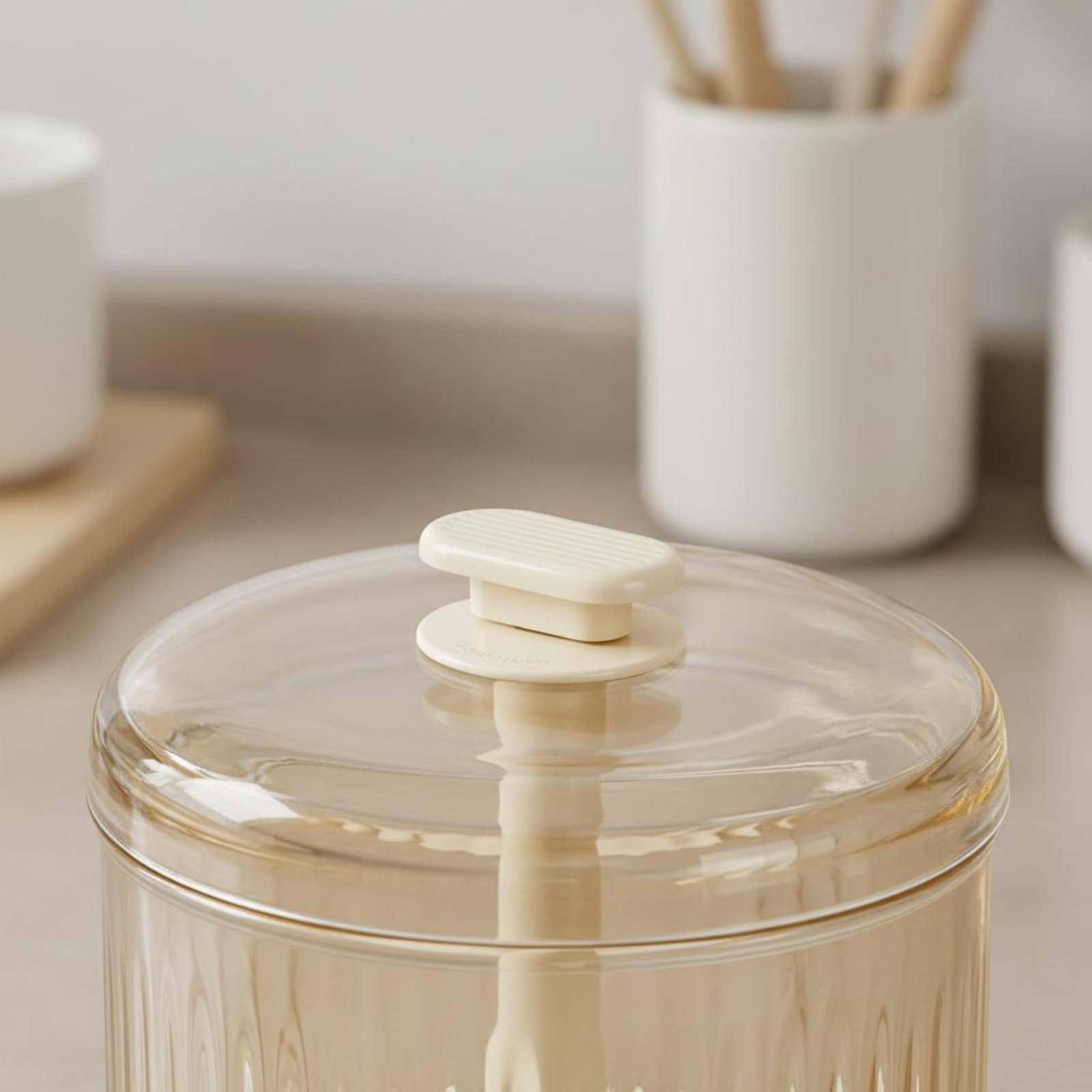 مكبس يدوي لتشكيل كرات اللحم يص - مراجعة Kitchen Gadgets Save Time وسعره